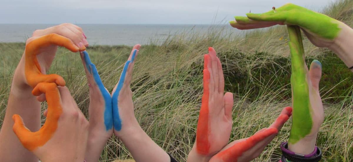 Jugendliche beim Feriencamp auf Sylt